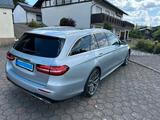 Mercedes-Benz E 300 d 4MATIC T Autom. - AMG - Mercedes-Benz E 300 4Matic Gebrauchtwagen
