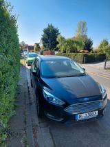 Ford Focus 1,5 EcoBoost Cool & Connect Turnier Au... - Ford Focus von privat
