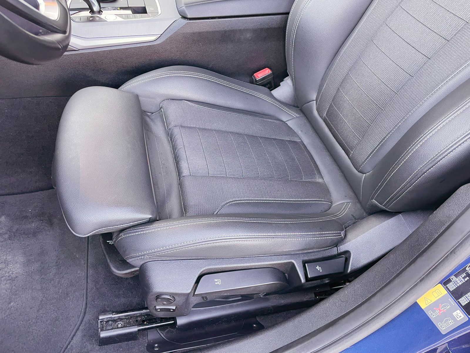 BMW 330e Touring*Buisness*Innovation*1.Hand*8-fach* foto 14