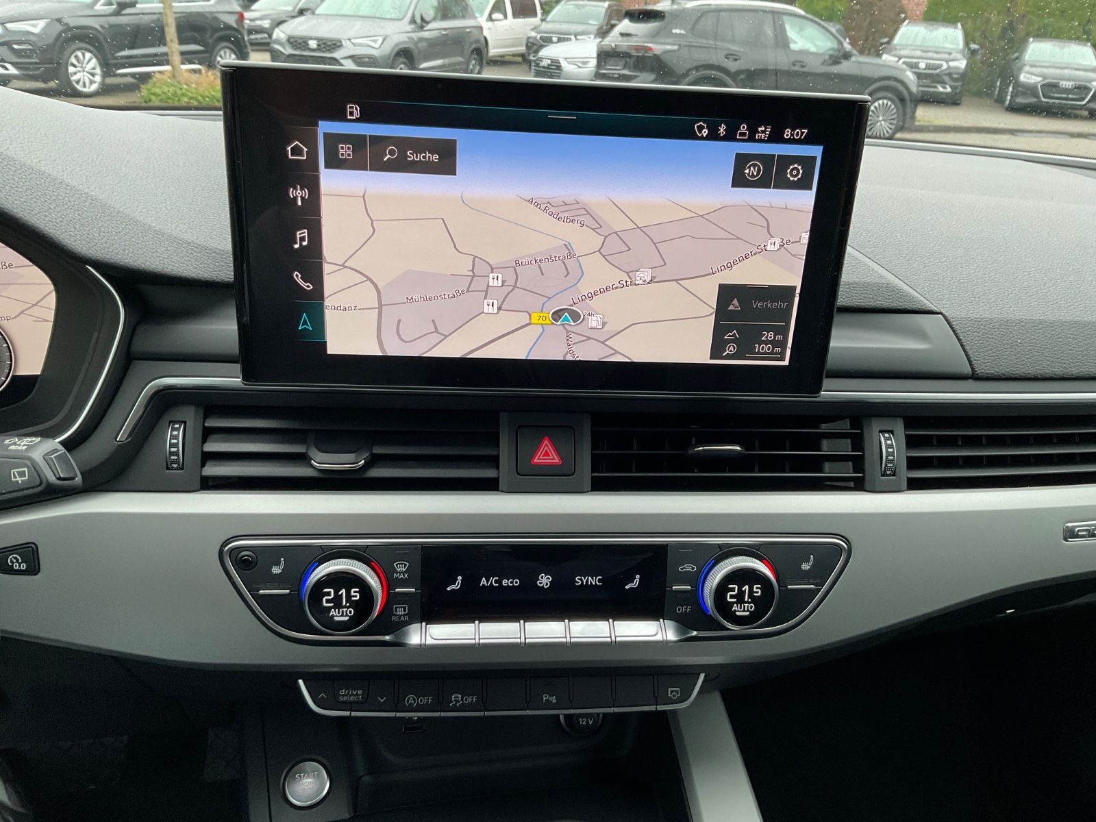 Fahrzeugabbildung Audi A4 Avant 40 TFSI quattro,Leder,ACC,Kamera,LED
