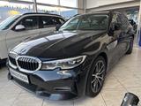 BMW 330 Baureihe 3 Touring 330 d xDrive Sport Line - BMW 3er Reihe Gebrauchtwagen