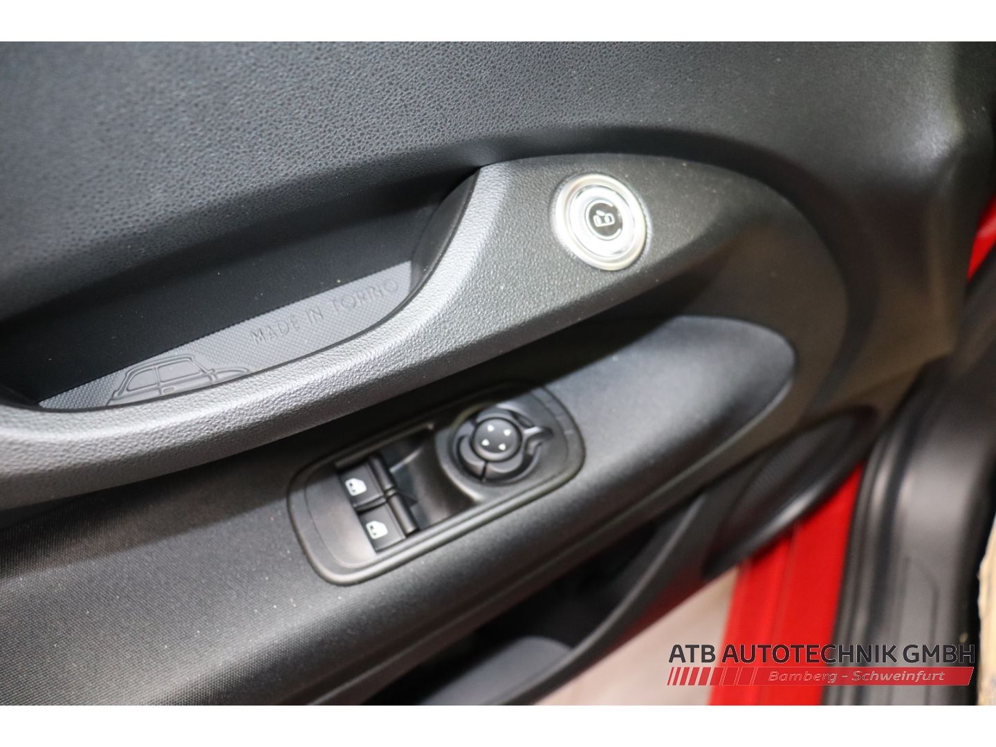 Fahrzeugabbildung Fiat 500C Hybrid 1.0l 48 kW ICON Komfortpaket