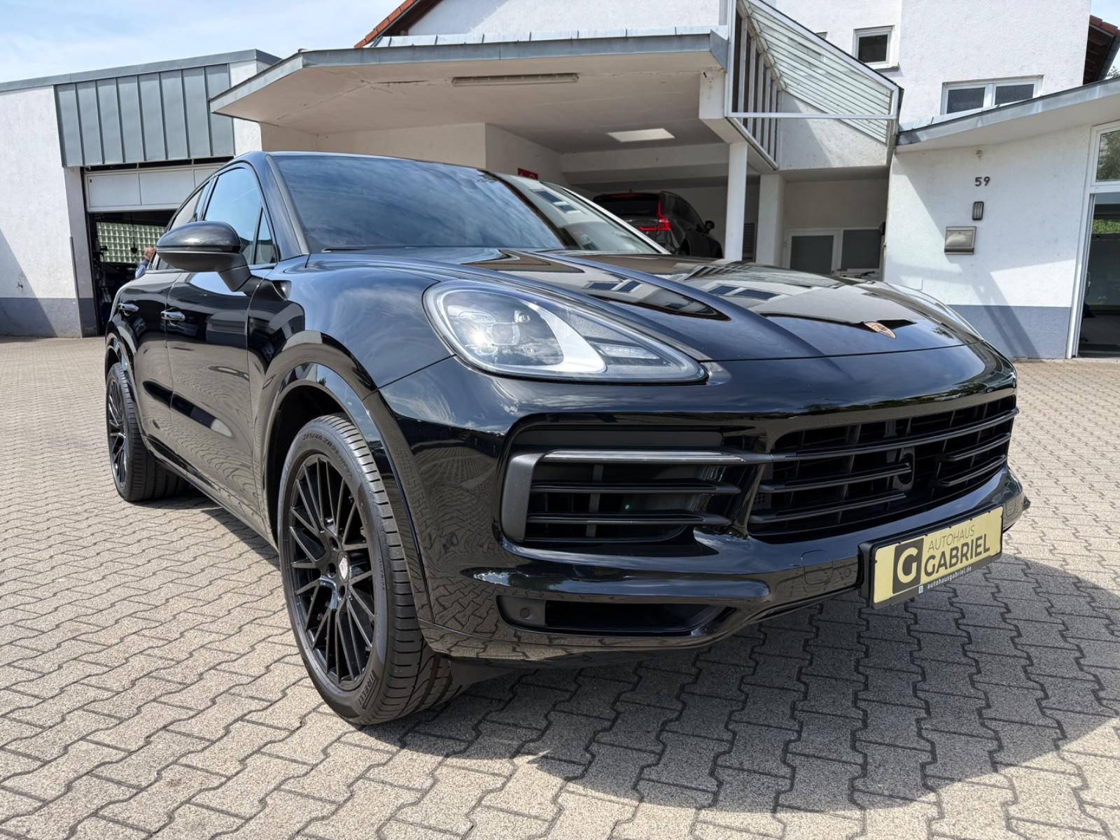 Porsche Cayenne Coupe PDLS Memory HA-Lenkung HuD Pano 21