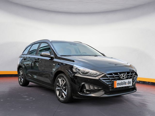 Hyundai i30 Kombi 1.5 T-GDi DCT Trend NAVI/KAMERA/SHZ