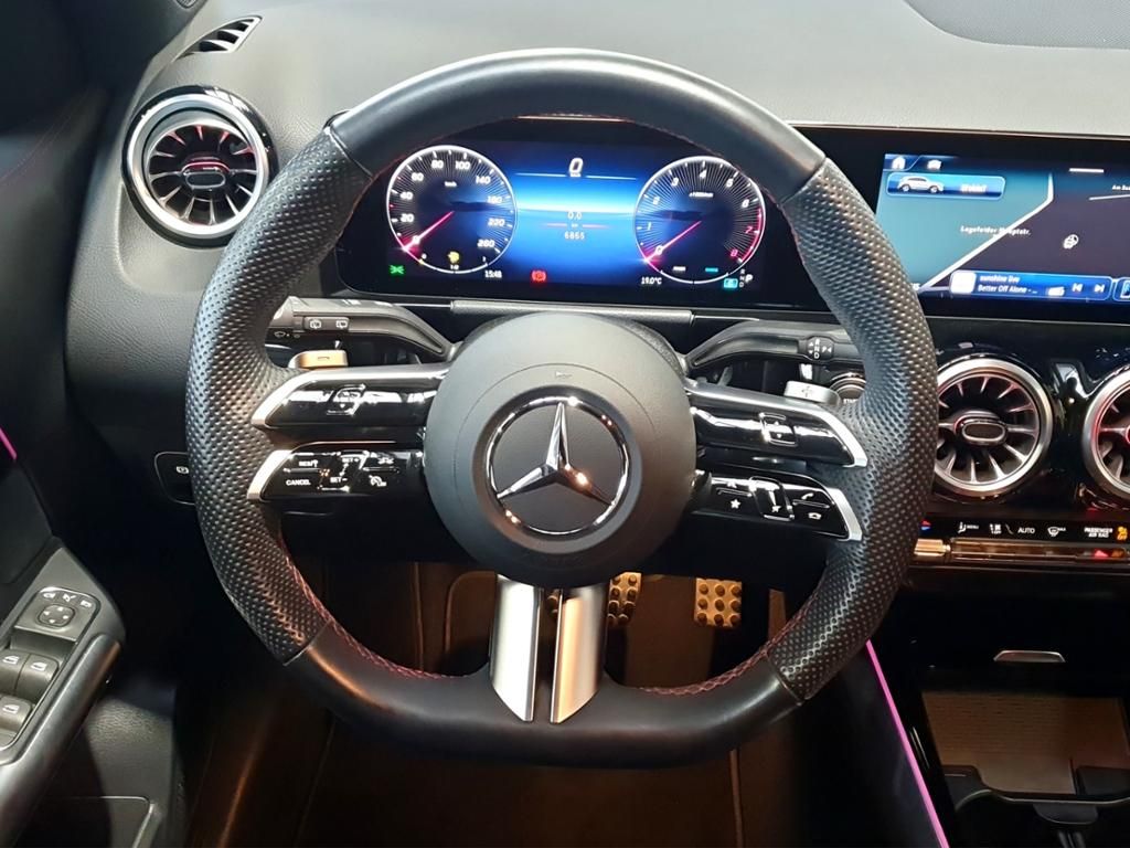 Fahrzeugabbildung Mercedes-Benz GLA 200 AMG*KeyLess*MULTIBEAM*SpurH*PDC*RFK*AHK