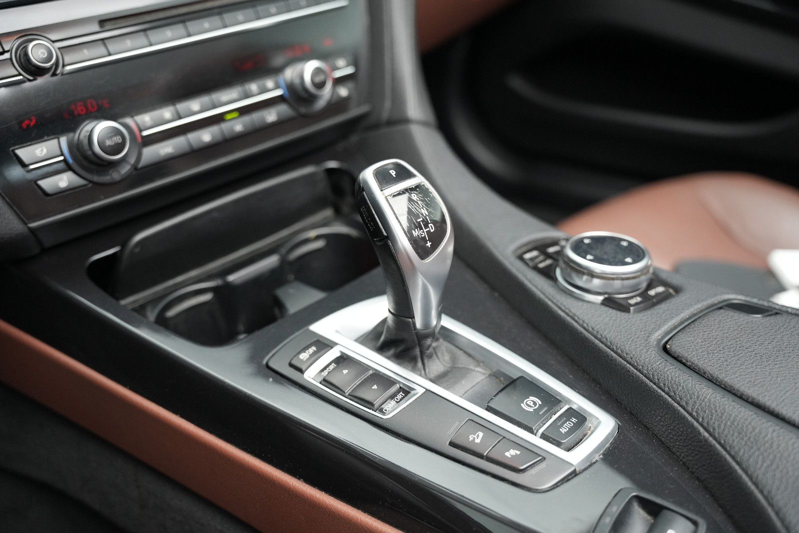 Fahrzeugabbildung BMW 640 Cabrio d xDrive/KAMERA/NAVI/MEMORY/BI-XENON