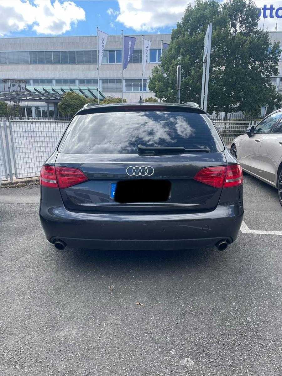 Audi A4 2008 — rear view