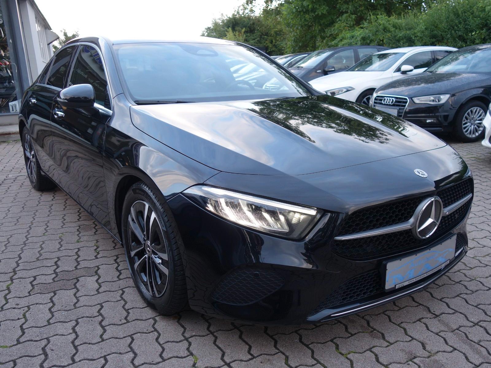 Mercedes-Benz A-Class 2.0D/Limousine/PROGRESSIVE/1-HAND, миниатюра 21