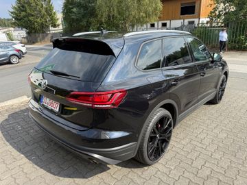 Volkswagen Touareg - 6