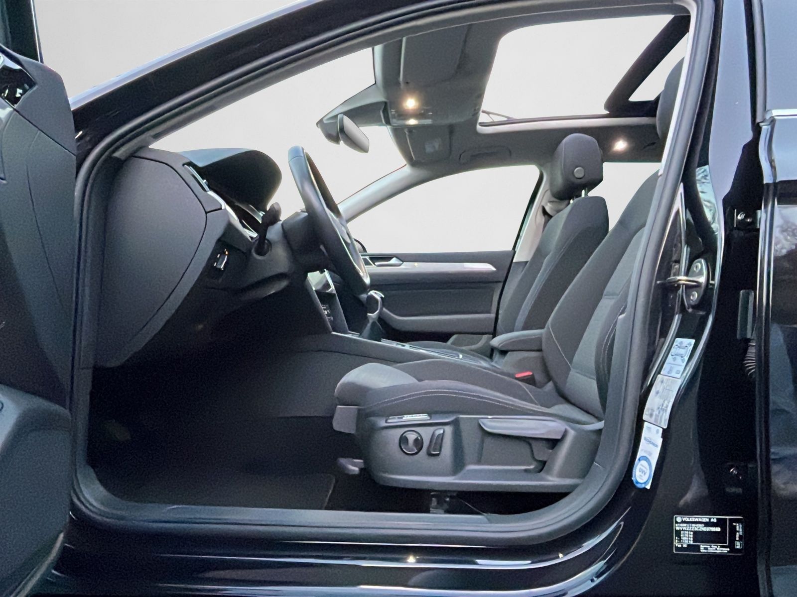 Volkswagen Passat Variant - Bild 13