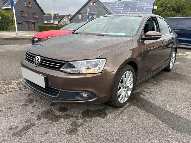 Volkswagen Jetta VI Highline 1.4TSI/LEDER/NAVI/2.HAND/TOP