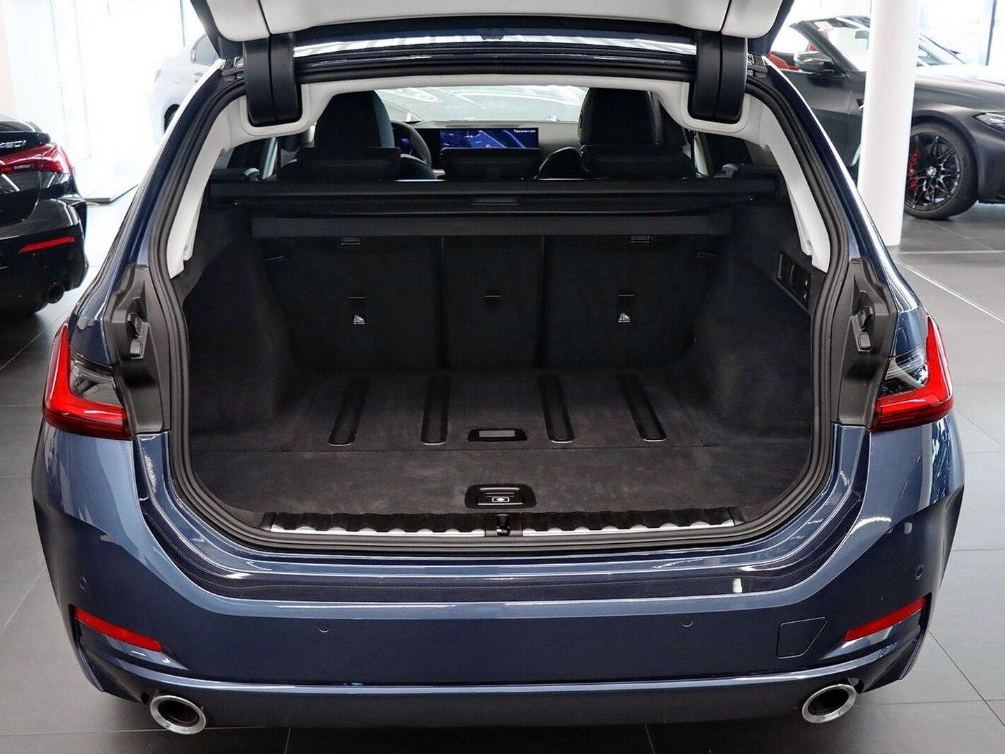 BMW 320d Touring Head-Up Sportsitze PDC+Kamera