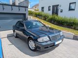 Mercedes-Benz C 240 ELEGANCE Xenon KiSitz SHD SoRollo MBAudio - gebrauchte Mercedes-Benz C 240 aus dem Jahr 1998