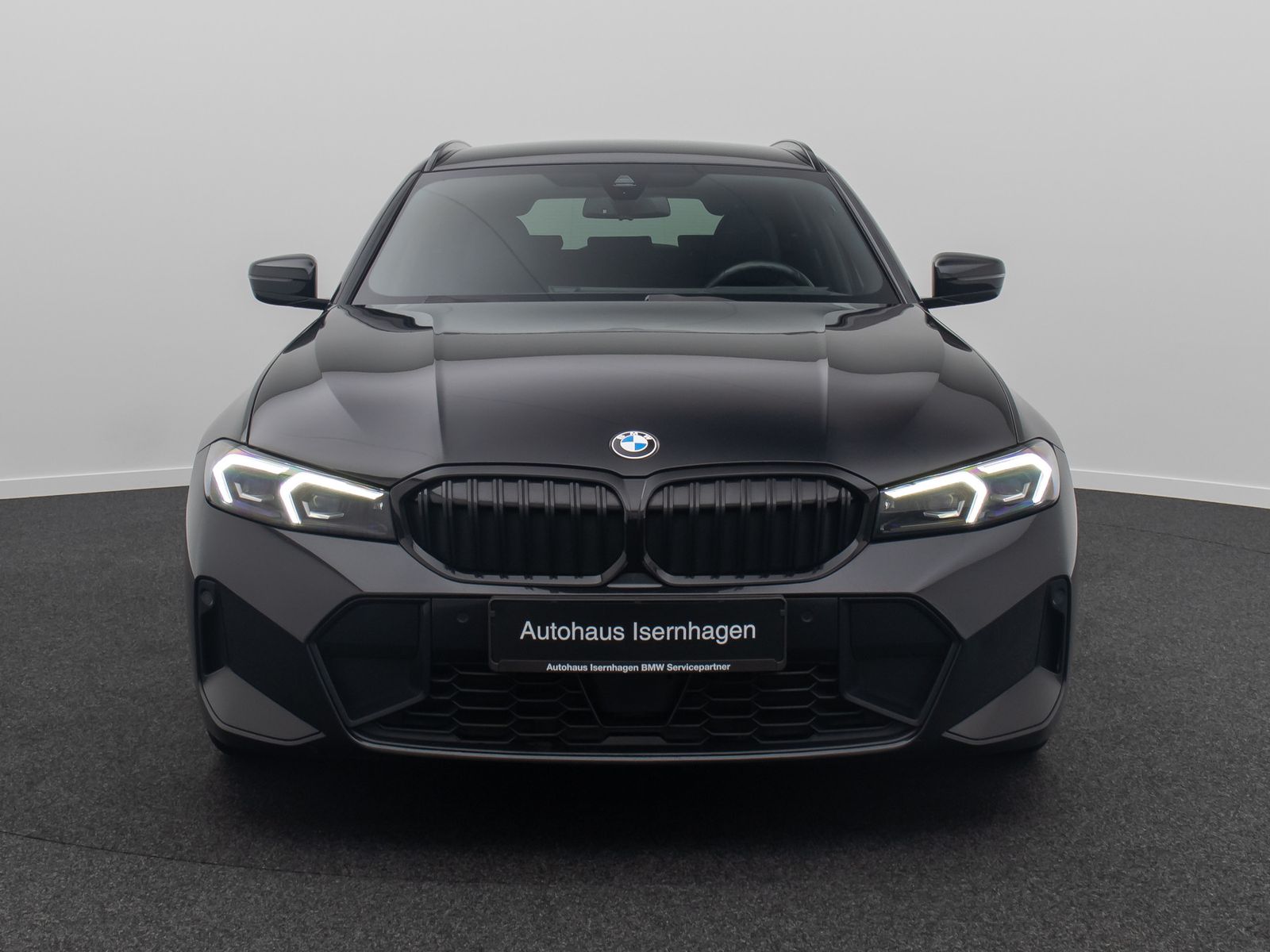 Fahrzeugabbildung BMW 320d M Sport Kamera DAB Standhzng HiFi Alarm HUD