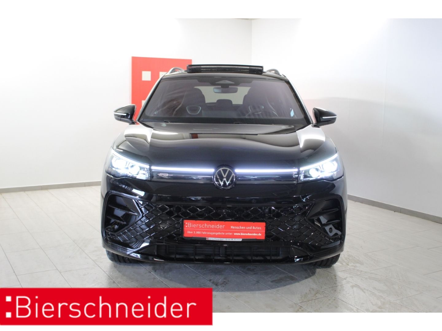 Volkswagen Tiguan 2.0 TSI DSG 4Mo. 2x R-Line Black Style 20 imagem 3