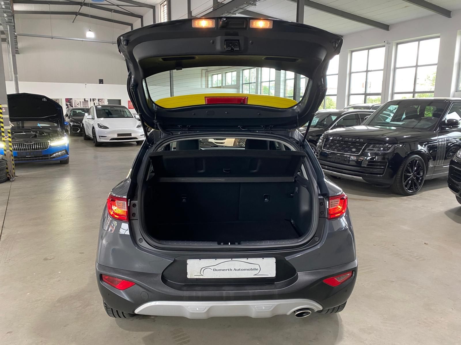 Fahrzeugabbildung Kia Stonic 1.0 T-GDIVision/Navi/Alu/SH/RFK/Apple/