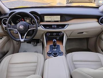 Alfa-Romeo Stelvio - 9