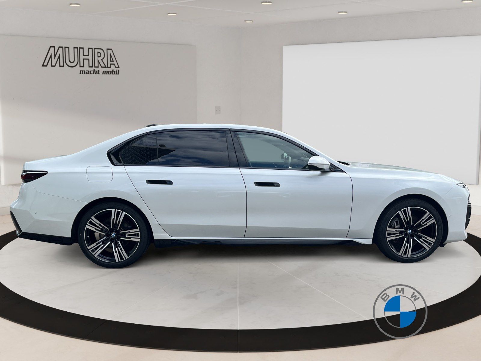 BMW 740d xDrive M Sport 21" Pano Sky Fond TV Standhz foto 6