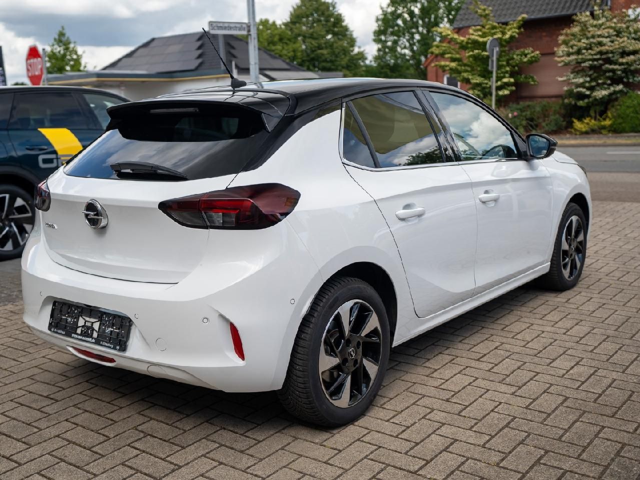Fahrzeugabbildung Opel Corsa F e Elegance