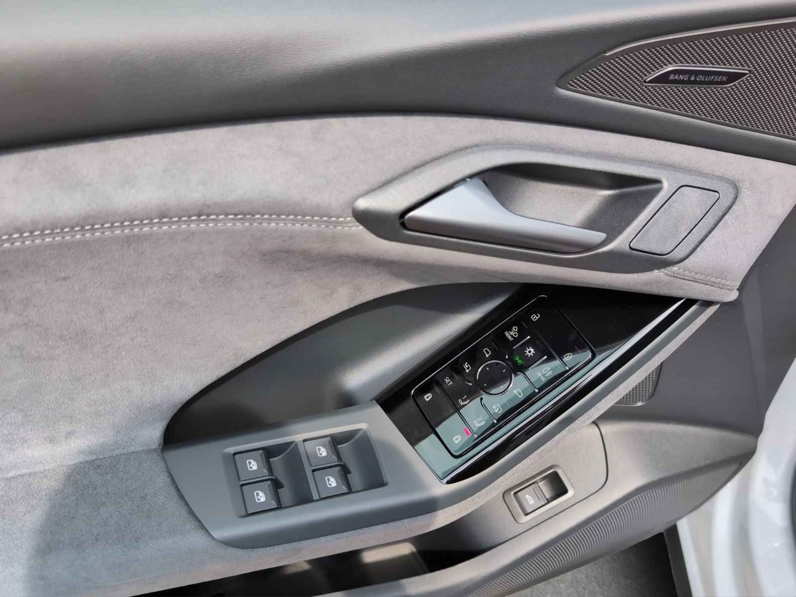 Audi Q6 e-tron - Bild 14