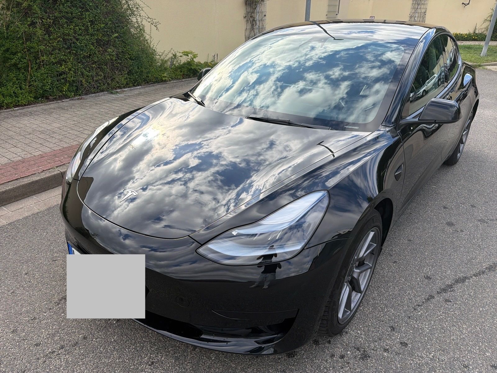 TESLA Model 3 Hinterradantrieb inkl. Zusatzgarantie