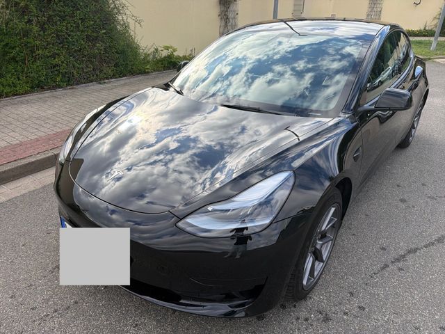 TESLA Model 3 Hinterradantrieb inkl. Zusatzgarantie