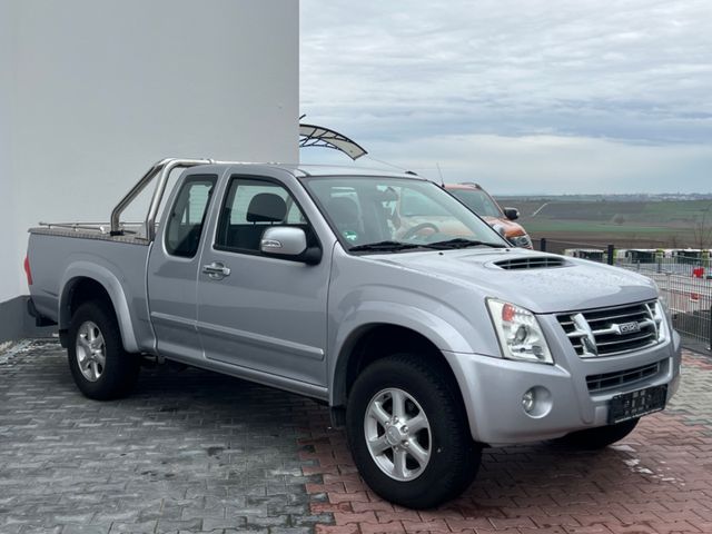 Isuzu D-Max Space Cab Custom 4WD*NUR 67TKM*AHK*3,0T*