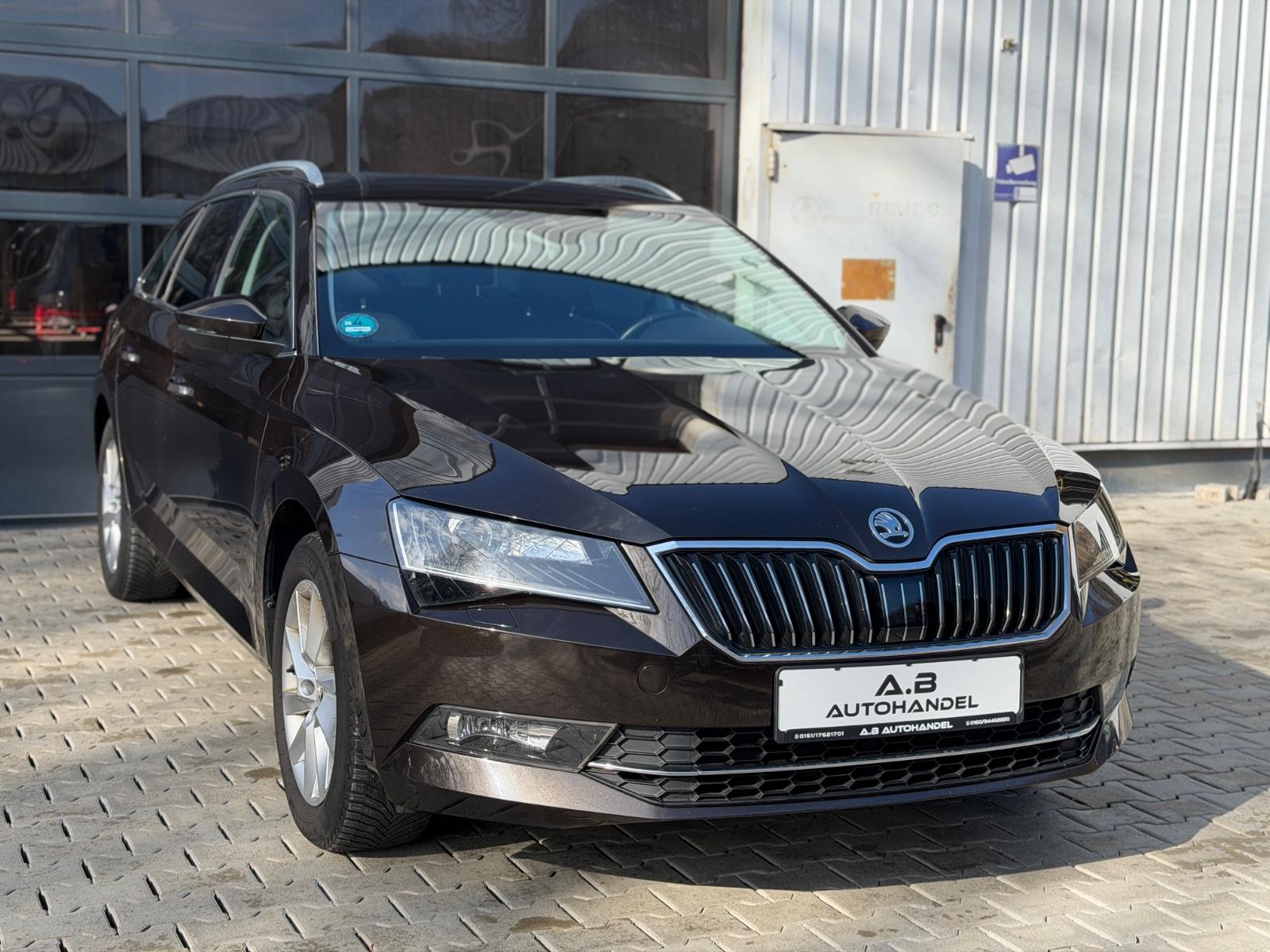 Skoda Superb Combi Style 1,8 TSI/DSG/CAM/LED/104800km!