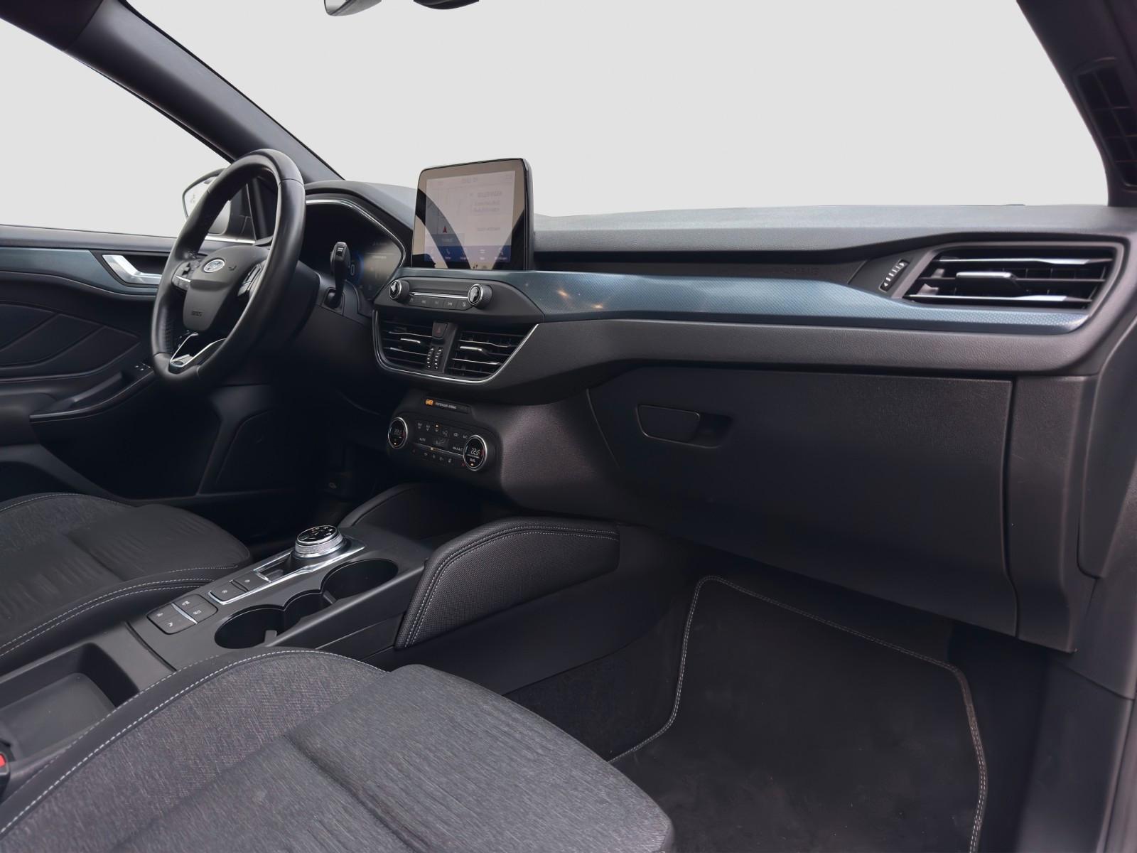Ford Focus Turnier 2.0 EcoBlue Aut. Active X PANO|AHK