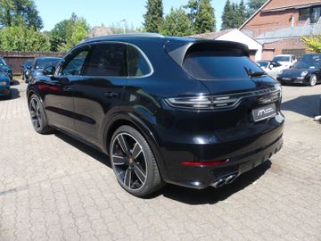 Porsche Cayenne - 3