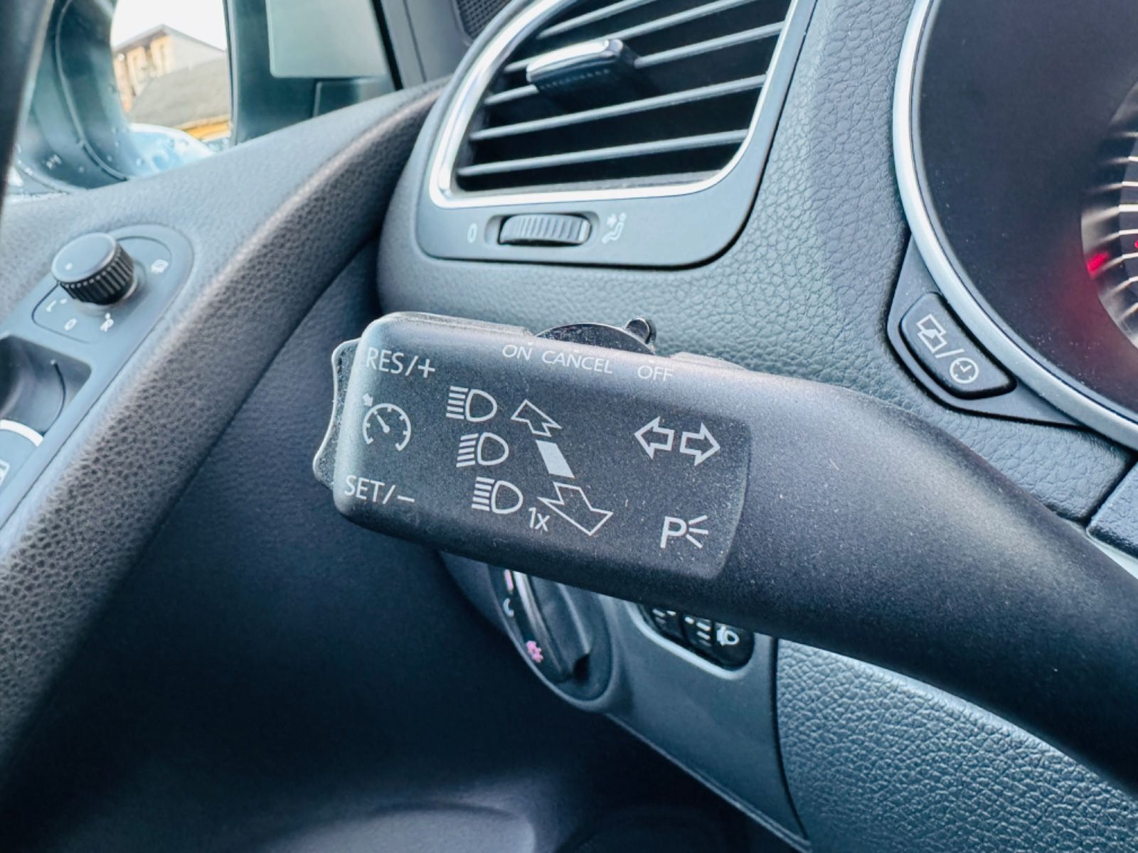 Fahrzeugabbildung Volkswagen Golf VI Cabriolet /Klima./Sitzhz./Leder/Navi/PDC