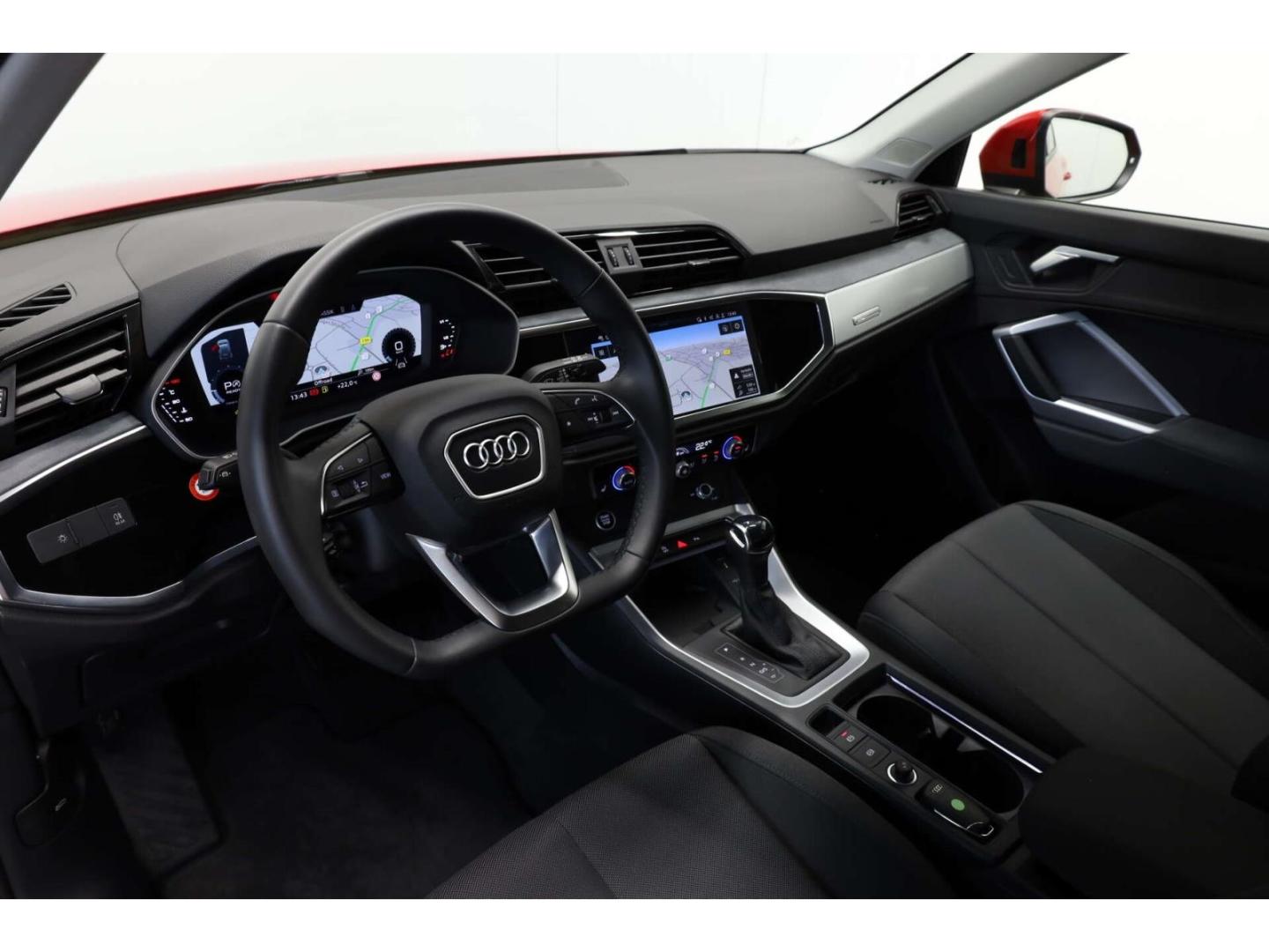 Audi Q3 35 TFSI S line S-Tronic AHK/NAV/PDC+/19'', миниатюра 9