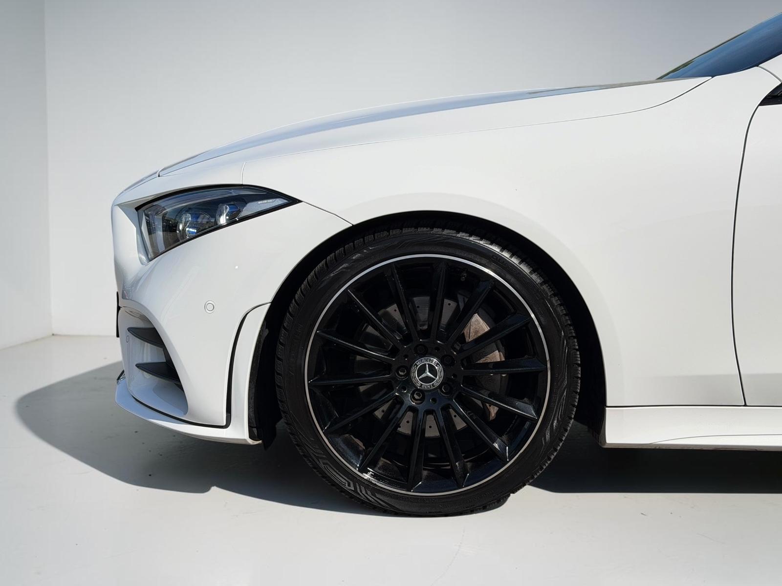 Mercedes-Benz CLS 220d AMG-Line*WIDESCREEN*BURMESTER*MULTIBEAM