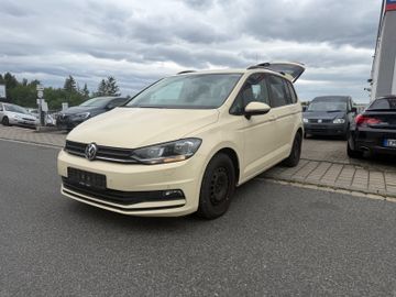 Volkswagen Touran - 1