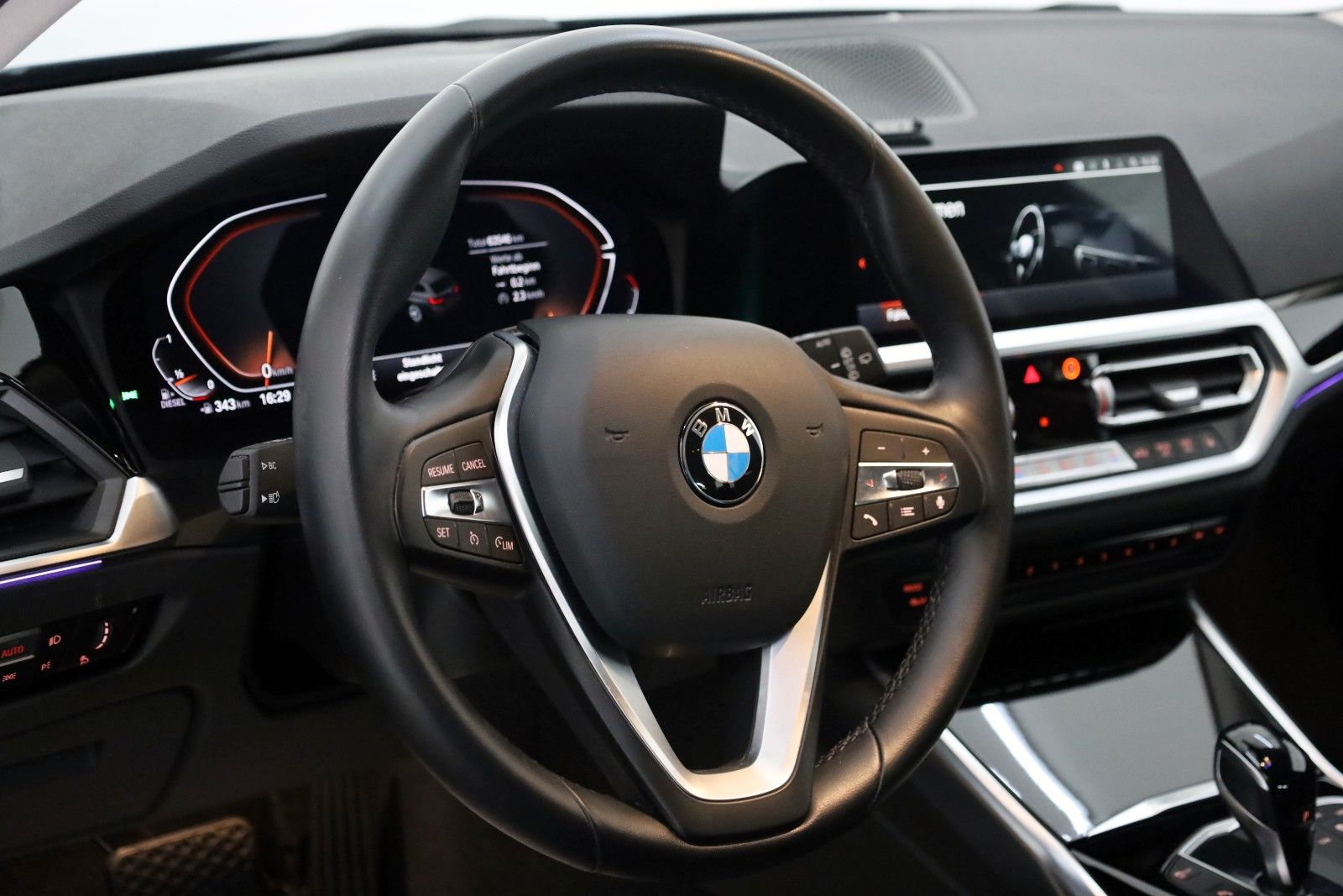 Fahrzeugabbildung BMW 330d xDrive Touring Sport Line T.Leder,Navi,LED