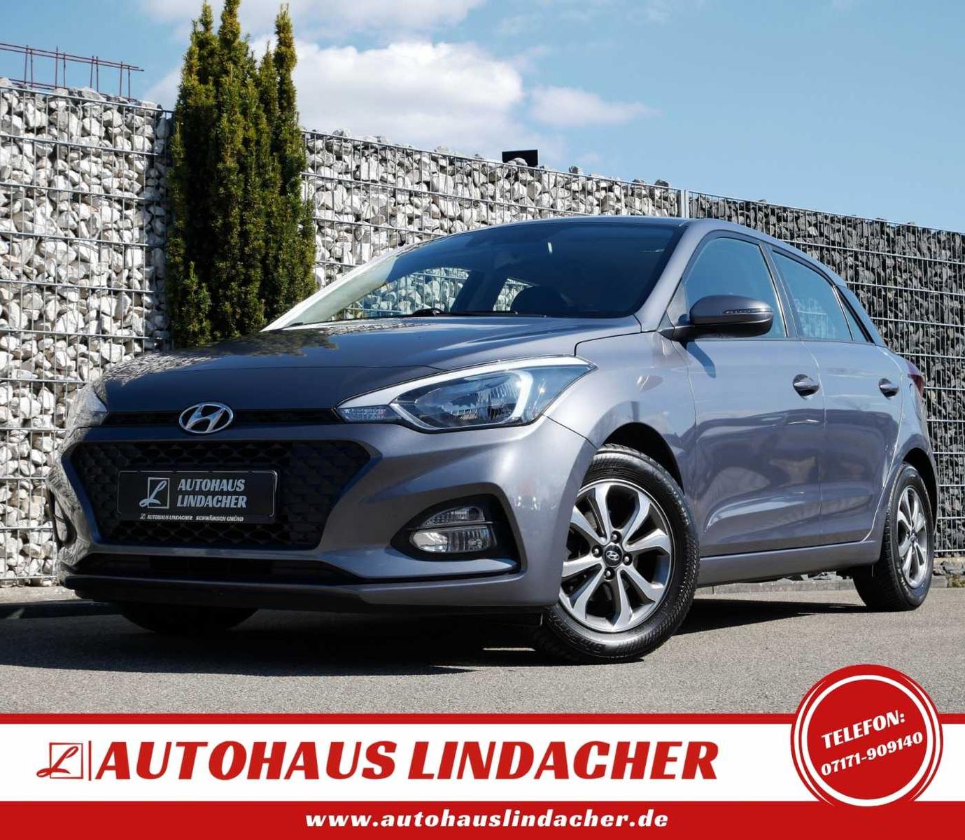 Hyundai i20 blue 1.2 Trend I Kamera