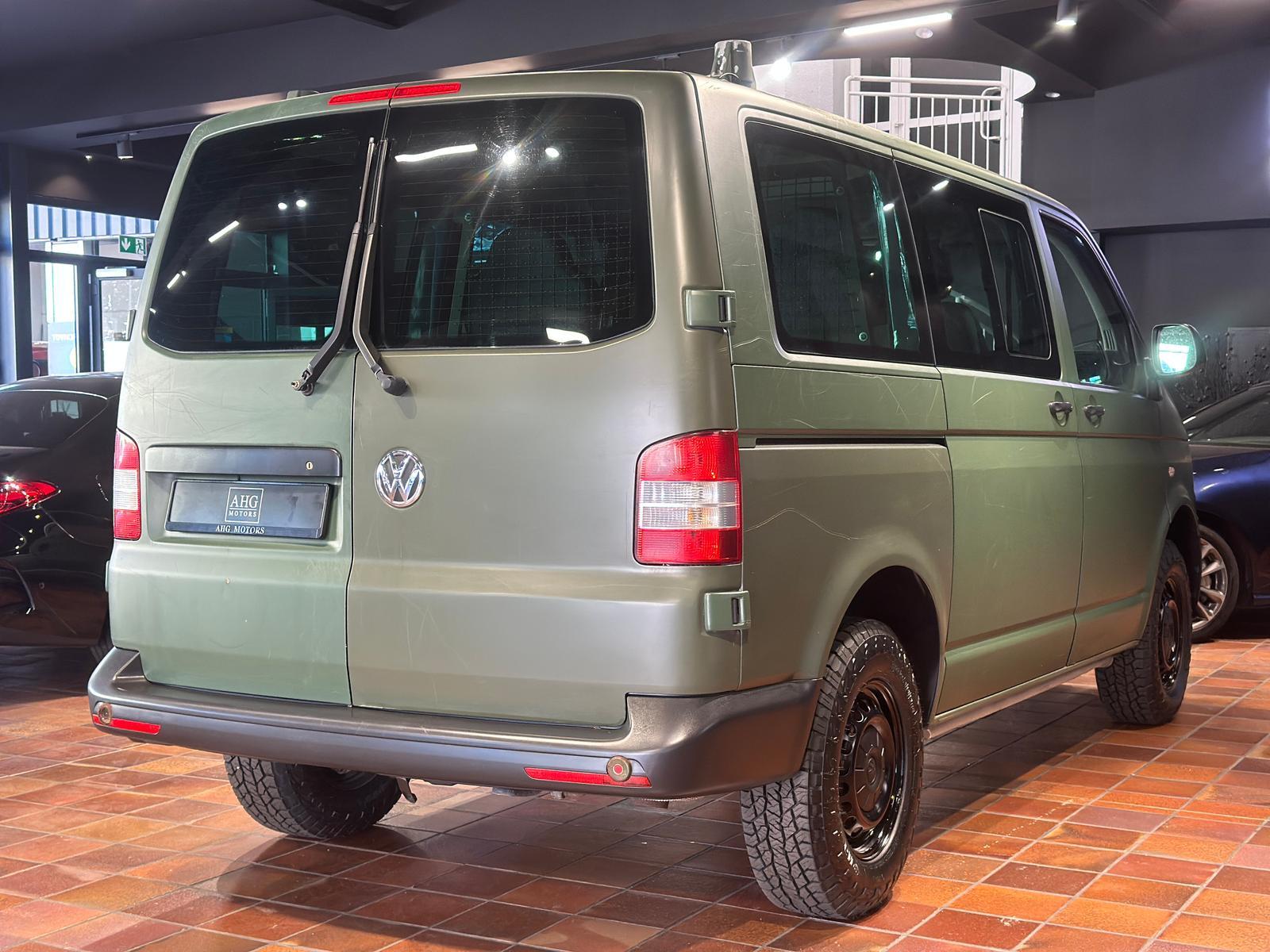 Volkswagen T5 WIDDER 4MOTION KURZ SEIKEL ROCKTON BUNDESWEHR
