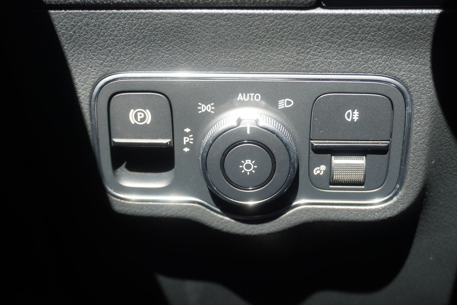 Mercedes-Benz B250 e Style AUTOMATIK LED NAVI SPUR TOTW T-LEDE foto 25