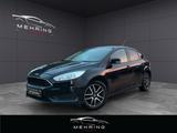Ford Focus 1.6 Lim. 1.HAND KLIMA USB ALU SERVICE NEU - Ford Focus mit Benzin-Antrieb: Limousine, 1.6