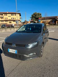 Volkswagen Golf - 6