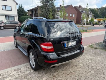 Mercedes ML 300 - 4