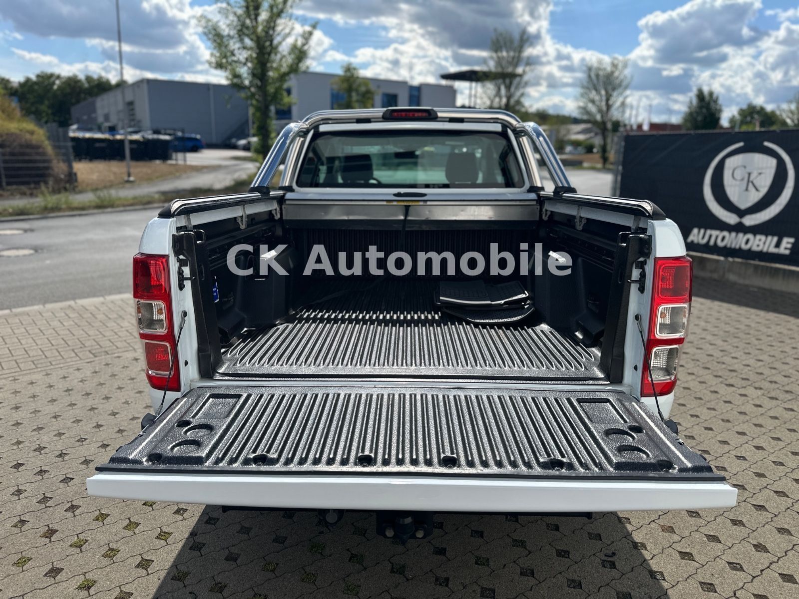 Fahrzeugabbildung Ford Ranger 3.2 TDCi Limited Extrakabine 4x4/Navi/AHK