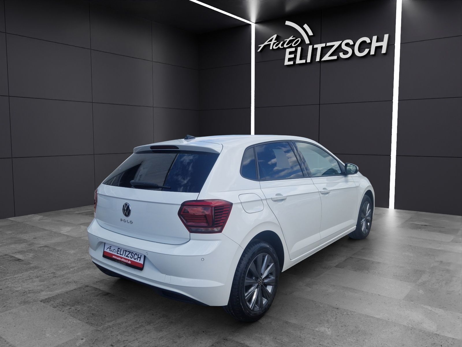 Fahrzeugabbildung Volkswagen Polo TSI Highline DSG LED ACC SHZ DAB+ Navi WeCo