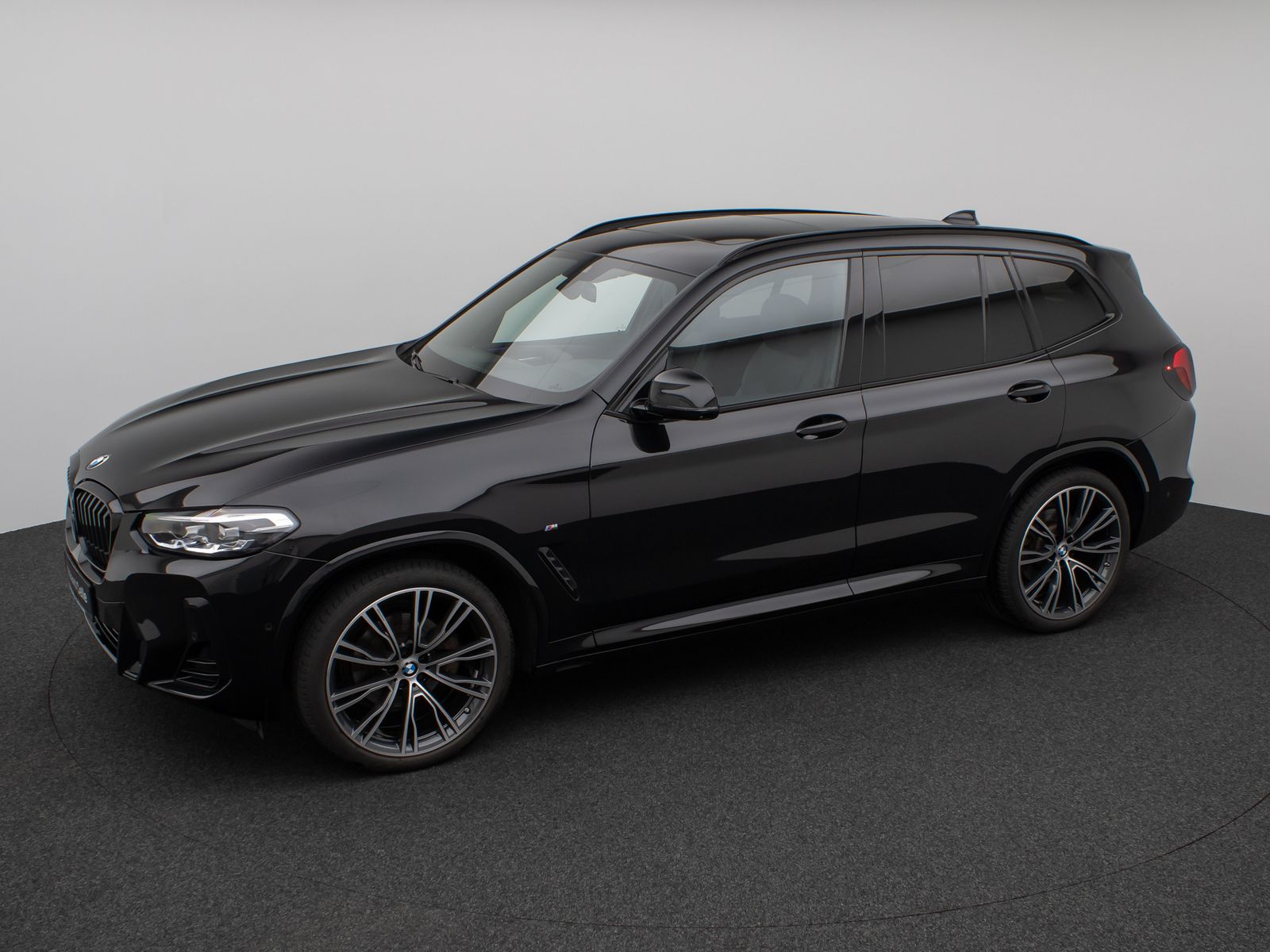 Fahrzeugabbildung BMW X3 xD20i M Sport Panorama 360°DAB Komfort 21Zoll