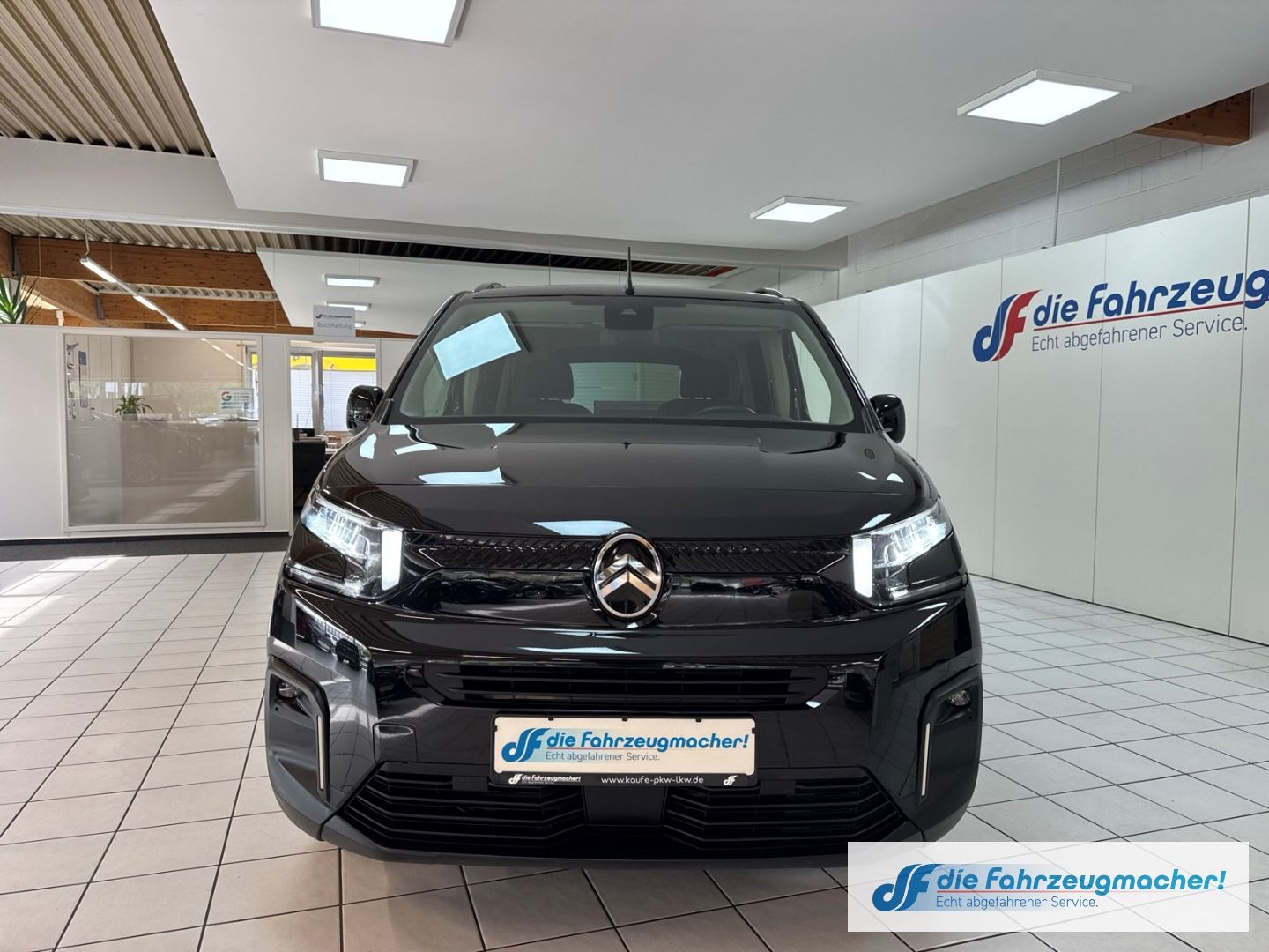 Fahrzeugabbildung Citroën Berlingo Max M Navi Digitales Cockpit Soundsyste