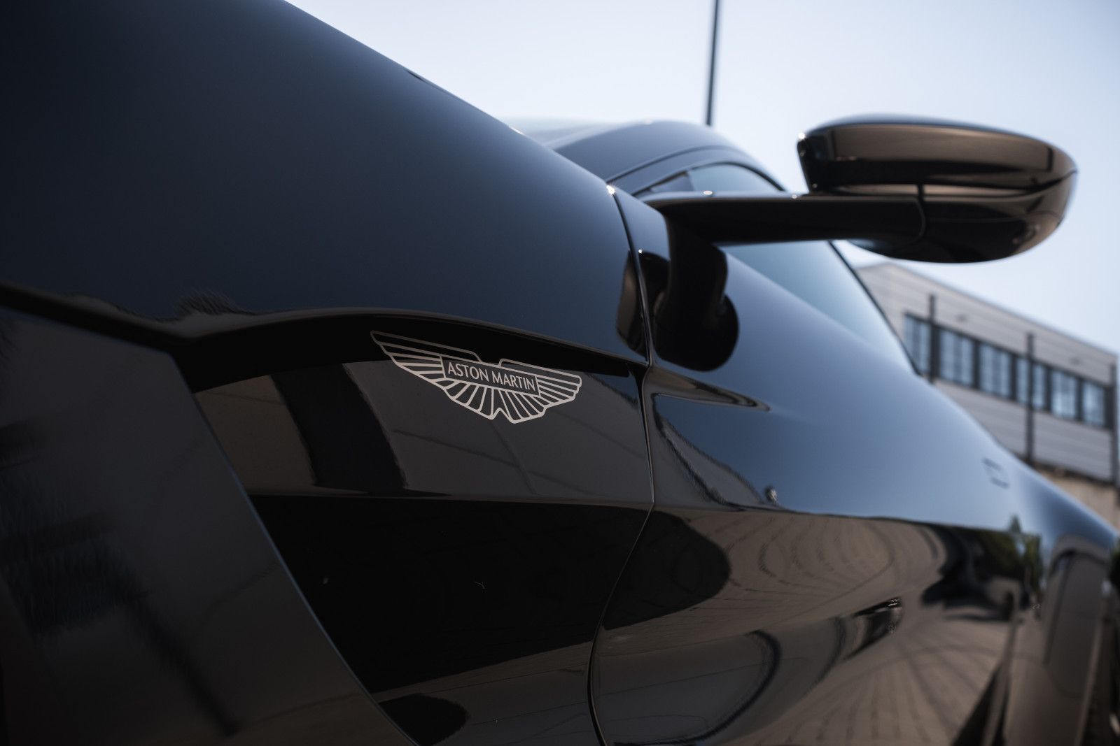 Fahrzeugabbildung Aston Martin V8 Vantage 4.0 V8 - Sitzbelüftung-Service neu