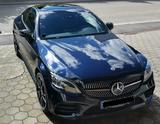Mercedes-Benz C 400 - blaue Mercedes-Benz C 400