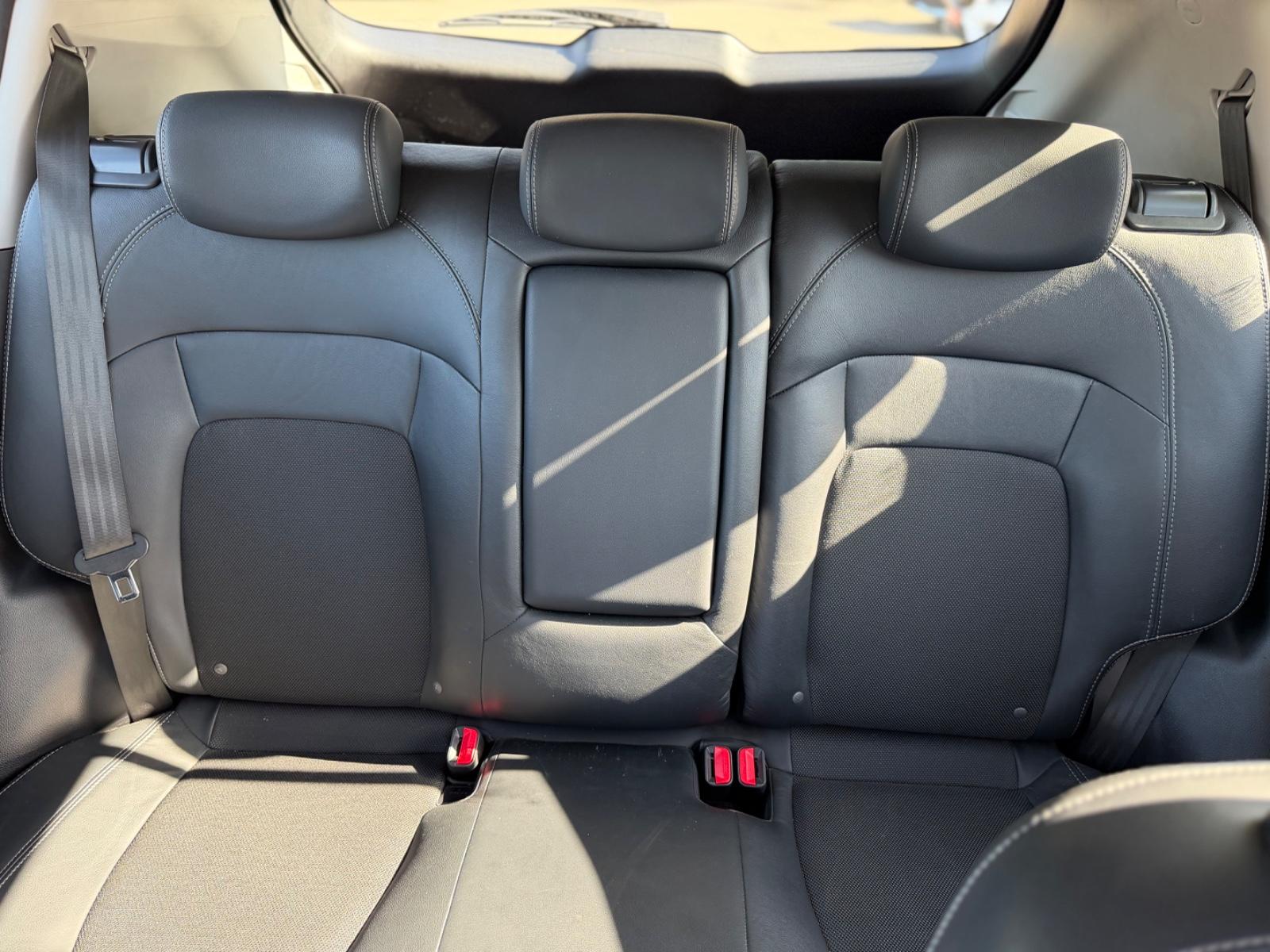 Kia Sportage Spirit 2WD*TEMPO*NAVI*KLIMA*SHZ*