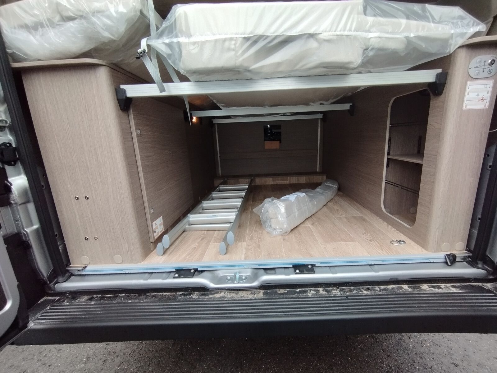 Fahrzeugabbildung Pössl Roadcruiser Revolution Citroen 165 PS Markise,RK