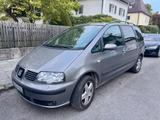 Seat Alhambra 1.9TDI PD 85kW Tiptronic/Automatik, AHK - Seat Alhambra mit Diesel-Antrieb: Kleinbus, 1.9